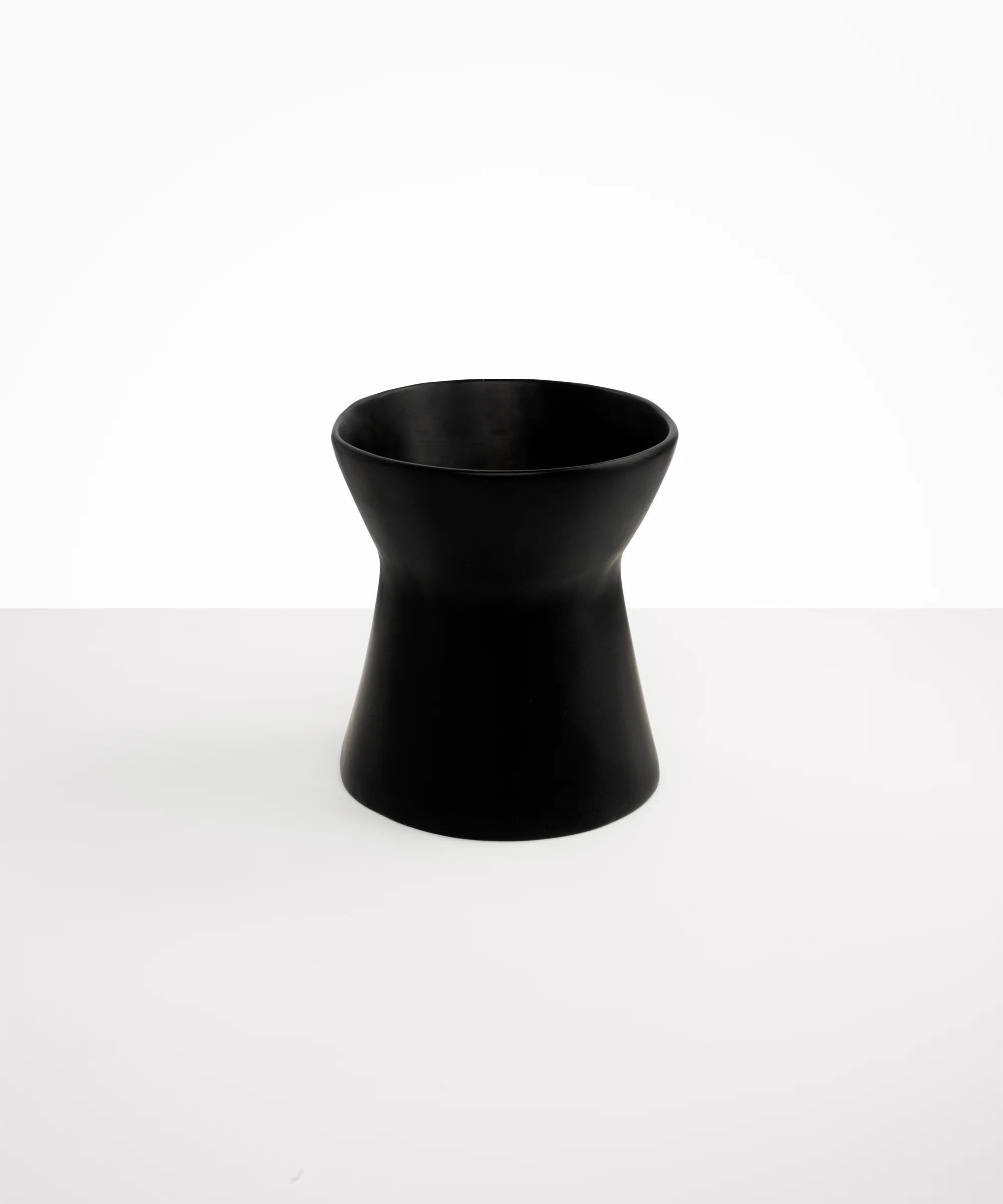 Large Bow Vase - Image 13